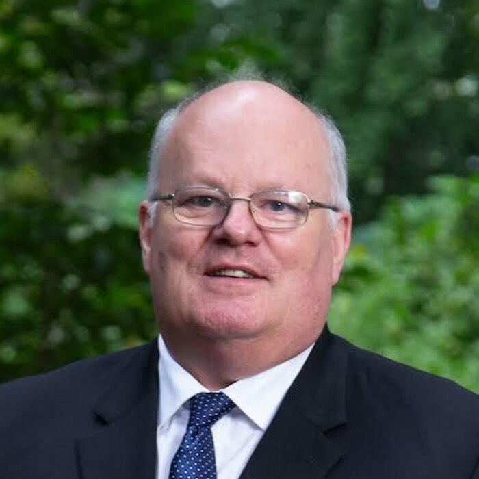 Dr. Peter Wyse Jackson